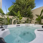 Apartmán Natural Harmony ,luxury Oasis & Hot Tub *