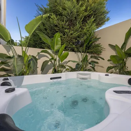 Natural Harmony ,luxury Oasis & Hot Tub Lägenhet *