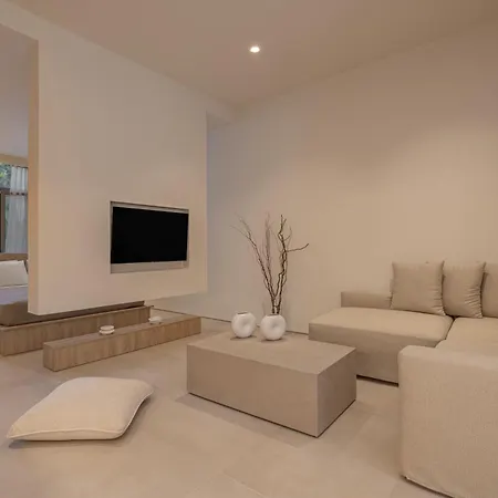 Natural Harmony ,luxury Oasis & Hot Tub Daire Rhodes City